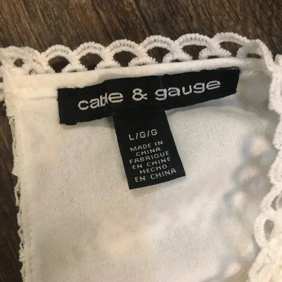 Cable & Gauge Solid White Lace Detailed Cap Sleeve Top Women's Size Large - Picture 9 of 12